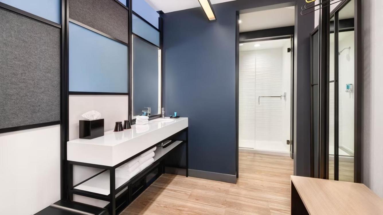 Aloft Cincinnati West Chester Exteriör bild